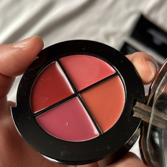 Cosmetics lot - Picture 3 of 4